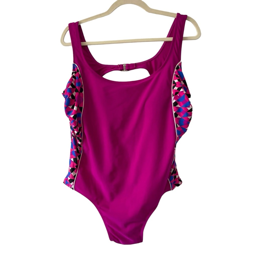Catalina Magenta Pink Pattern One Piece Swim Suit Size 1X